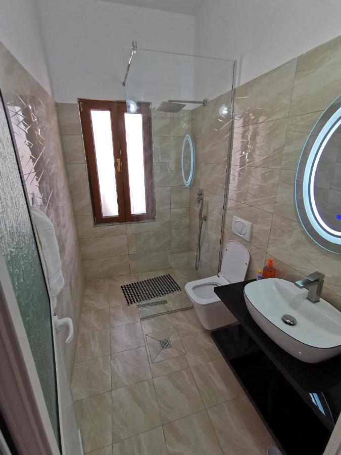 Bujtina Valgent Bed & Breakfast Berat Exterior photo